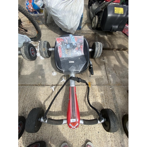 927 - URBAN RED BILLY CART (NO CHARGER BUT USES A UNIVERSAL CHARGER) - NO VAT