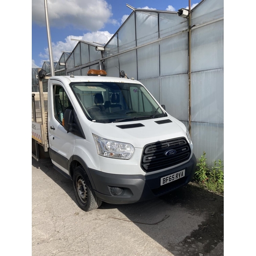 151 - FORD TRANSIT 350 BF65 RVA FIRST REG 04/09/15 167400 MILES 2 KEYS WHILST ALL DESCRIPTIONS ARE GIVEN I... 