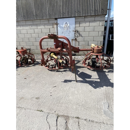 205 - SITREX 341 HAYMAKER WITH SPARE TINES & MANUAL & PTO IN THE PAY OFFICE + VAT