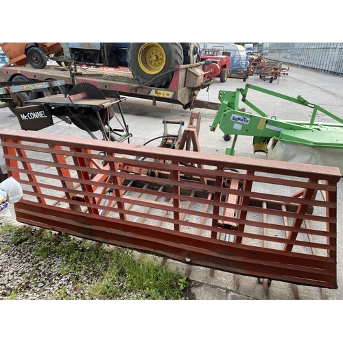 235 - HEAVY DUTY PUSH OFF BUCK RAKE  + VAT