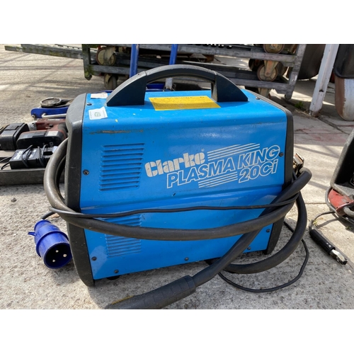 459 - CLARKE PLASMA KING CUTTER WITH INTEGRATED COMPRESSOR  NO  VAT