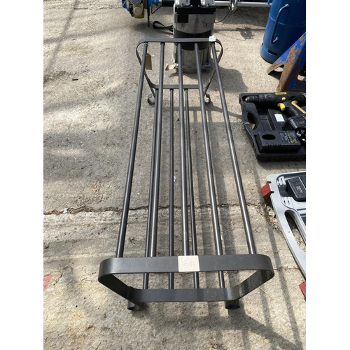 467 - HEAVY DUTY CAR STAND & SHOE RACK NO VAT