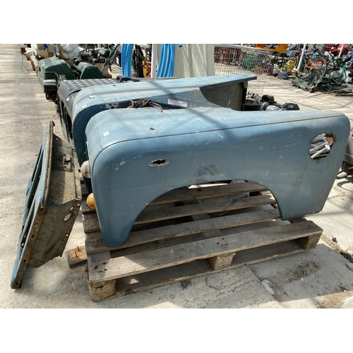 486 - SERIES 3 LANDROVER FRONT VALANCE  NO  VAT