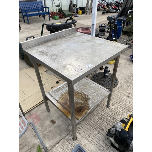 532 - STAINLESS TABLE 28