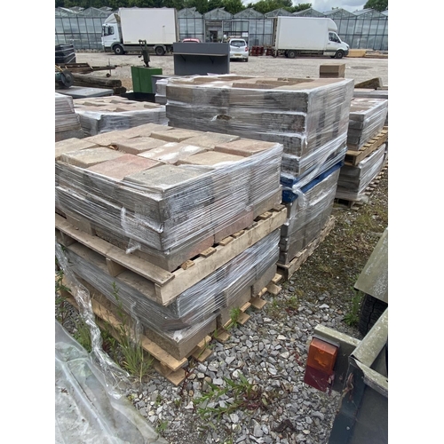 350B - 4 PALLETS OF FLOOR BLOCKS (APPROX 240)  + VAT