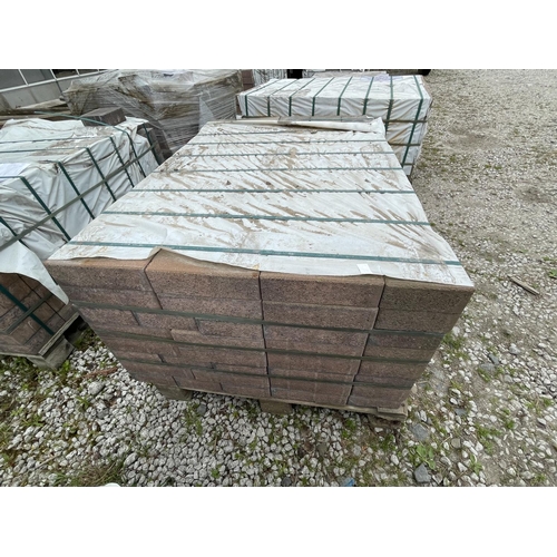 323 - PALLET OF BARLEY BLOCK PAVING  + VAT