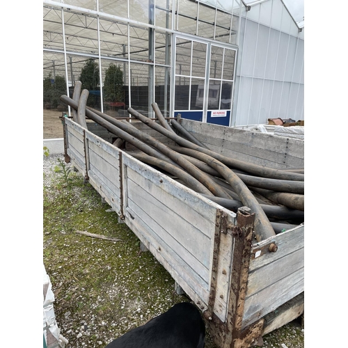 331 - TRAILER BODY WITH CONTENTS (BLACK PIPES)   + VAT