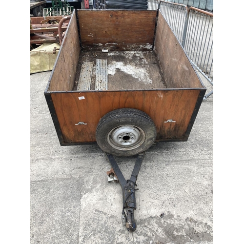 252 - SMALL CAR TRAILER NO VAT