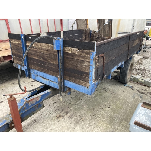 272 - WEEKS HYDRAULIC TIPPING TRAILER 12'6