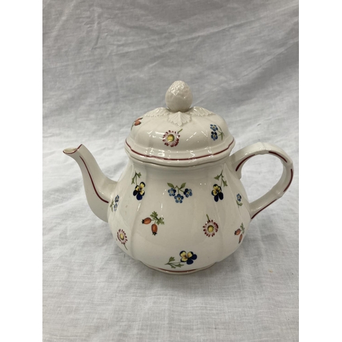 12 - A COLLECTION OF VILLEROY AND BOCH DINNERWARE TO INCLUDE DINNER PLATES, SIDE PLATES, CAKE PLATES, LAR... 