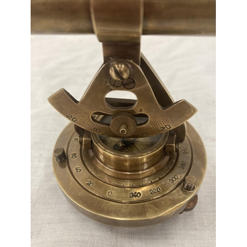 24 - A BRASS MINIATURE TELESCOPE AND COMPASS - HEIGHT 10CM, WIDTH 9CM