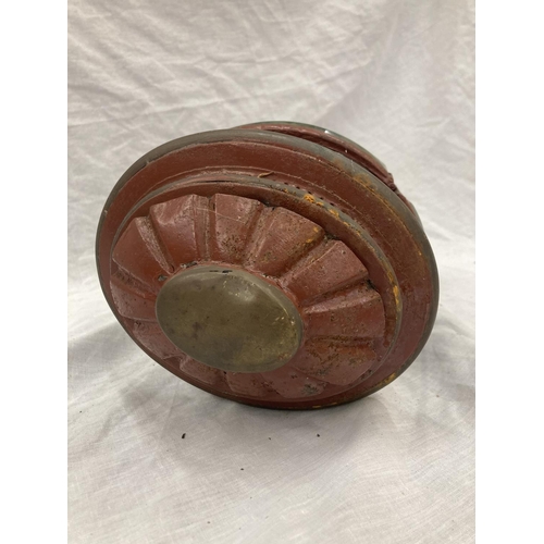 34 - A VINTAGE COACHING LAMP WITH BEVELLED GLASS - MISSING ONE GLASS PANEL HEIGHT APPROX 52CM