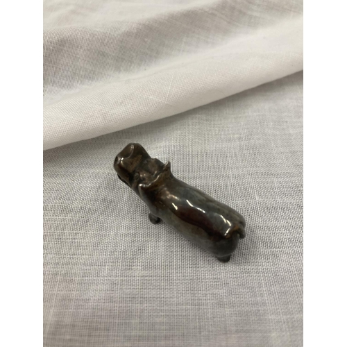 4 - A MARKED 925 SILVER HIPPO - LENGTH 4CM, HEIGHT 1.5CM