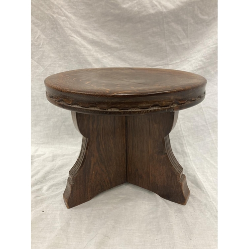2A - A LATE 19TH CENTURY OAK TABLE/STOOL