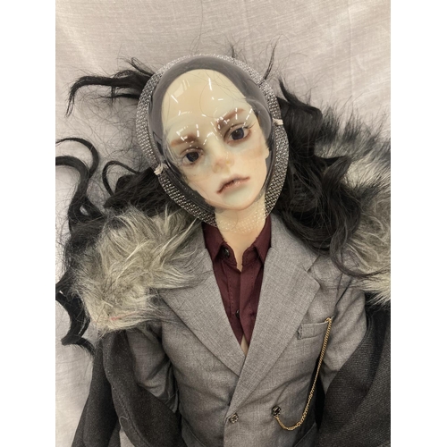 32 - A HIGHLY DETAILED GOTHIC STYLE DOLL IN THE ORIGINAL BOX WITH ACCESORIES BY DOLLZONE - HEIGHT APPROX ... 