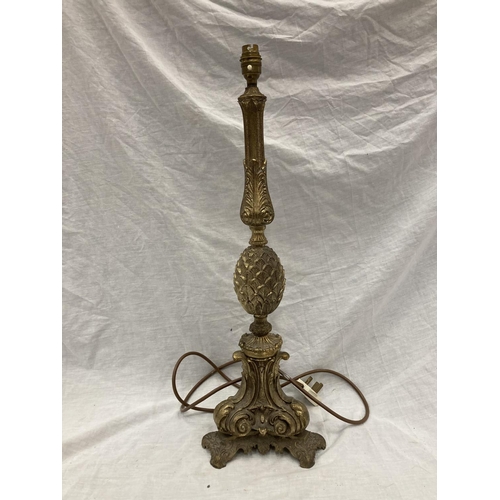 45 - A BRASS TABLE LAMP WITH PINEAPPLE STYLE DECORATION - HEIGHT 62CM