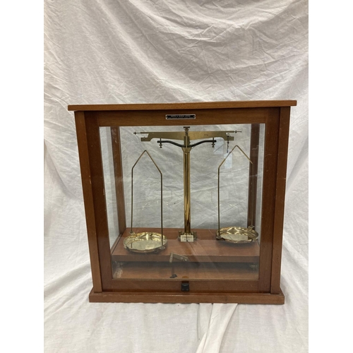 49 - A GRIFFIN AND GEORGE LTD SET OF MICROID SCIENTIFIC SCALES IN A MAHOGANY CASE WITH GLASS PANELS - HEI... 