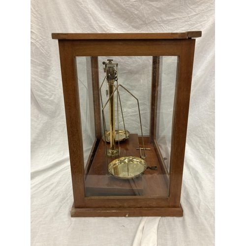 49 - A GRIFFIN AND GEORGE LTD SET OF MICROID SCIENTIFIC SCALES IN A MAHOGANY CASE WITH GLASS PANELS - HEI... 