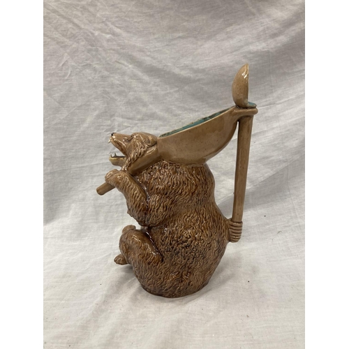 19 - A VICTORIAN MAJOLICA BEAR JUG HEIGHT 30CM