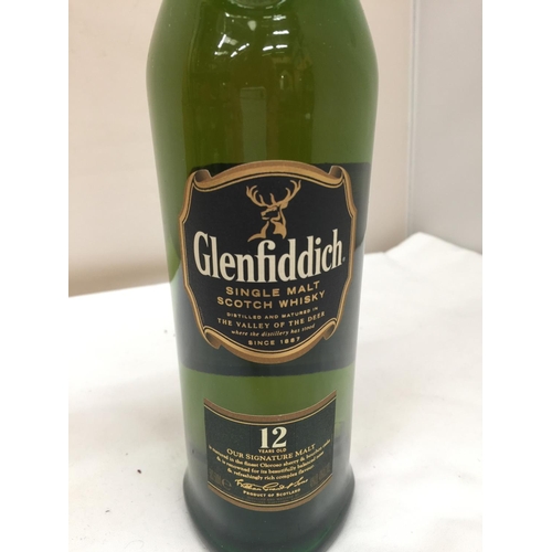 383 - A BOTTLE OF GLENFIDDICH SINGLE MALT SCOTCH WHISKEY 12 YEARS OLD IN A PRESENTATION BOX - 40% VOLUME -... 