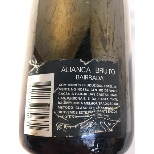 393 - A TRIO OF SPARKLING WINES TO INCLUDE A BOTTLE OF BAIRRADA ALIANCA 1994 PRODUCED IN PORTUGAL 75 CL 12... 