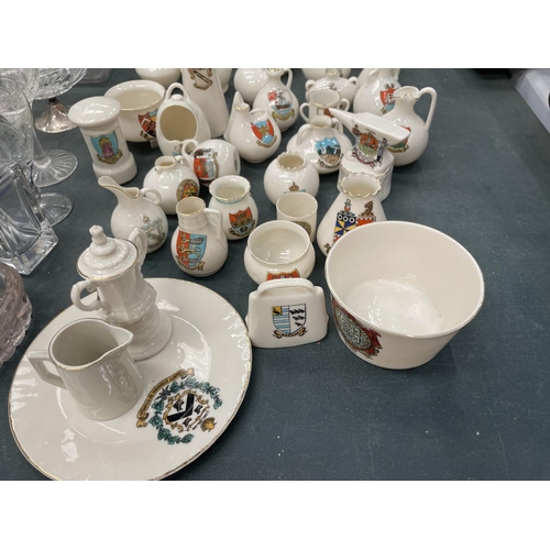 121 - A LARGE QUANTITY OF W. H. GOSS CRESTED WARE MINIATURES