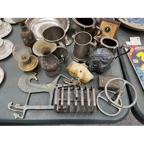 128 - A QUANTITY OF SILVER PLATE AND PEWTER ITEMS TO INCLUDE TEA POTS, TANKARDS, BOWLS, JUGS, ETC