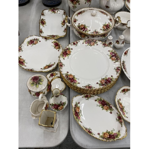 157 - A LARGE QUANTITY OF ROYAL ALBERT 'OLD COUNTRY ROSES' TO INCLUDE DINNER PLATES, TEAPOT, CREAM JUG, SU... 