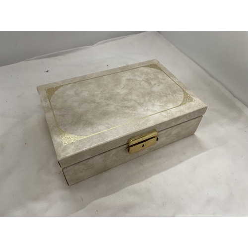 162 - A JEWELLERY BOX CONTAINING WATCHES, BRACELETS, NECKLACES, EARRINGS, ETC