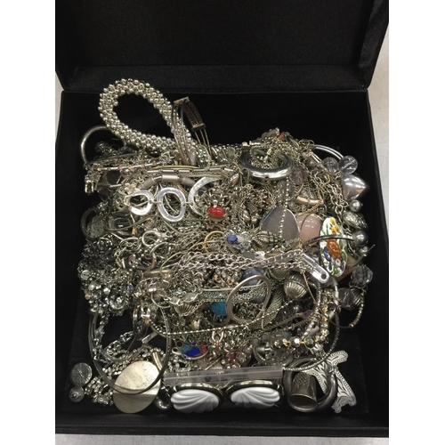 240 - A BOX CONTAINING A QUANTITY OF WHITE METAL JEWELLERY TO INCLUDE NECKLACES, BANGLES, BRACELETS, EARRI... 