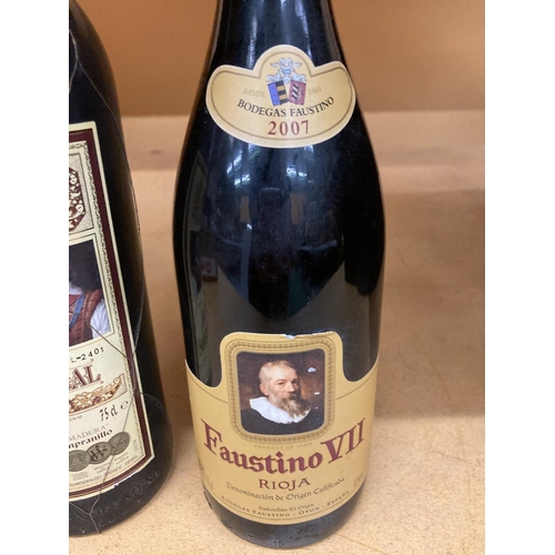 312 - THREE BOTTLES TO INCLUDE A HALF BOTTLE OF VINTAGE PORT, A BOTTLE OF FAUSTINO VII RIOJA AND A 1995 CO... 