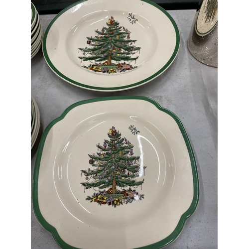 474 - A QUANTITY OF SPODE 'CHRISTMAS TREE' PLATES