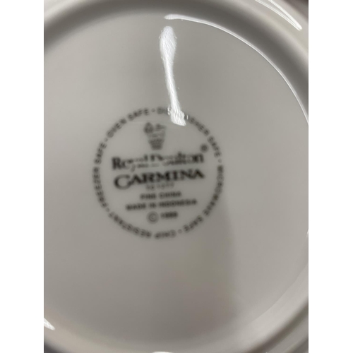 488 - A LARGE QUANTITY OF ROYAL DOULTON 'CARMINA' CHINA TO INCLUDE DINNER AND SIDE PLATES, CUPS, SAUCERS, ... 