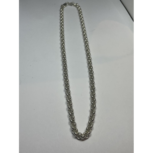 532 - A HEAVY MARKED SILVER BELCHER NECKLACE LENGTH 18 INCHES