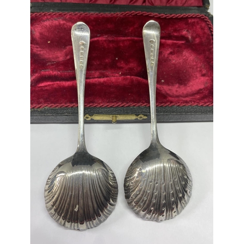 550 - A BOXED SET OF TWO SILVER PLATED SPOONS