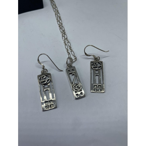 564 - A SILVER MACINTOSH NECKLACE AND EARRINGS SET WITH A PRESENTATION BOX