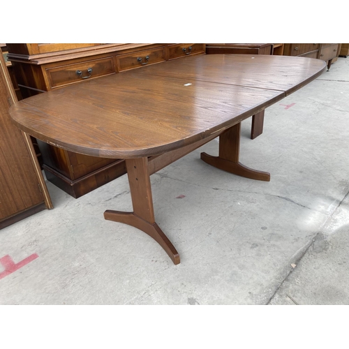 2463 - A RETRO G PLAN EXTENDING DINING TABLE 63