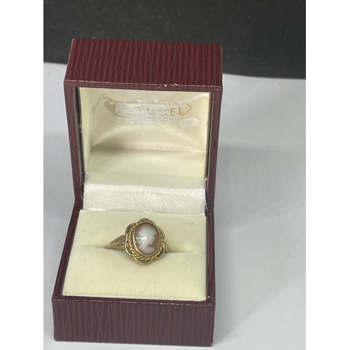 506 - A 9 CARAT GOLD CAMEO RING SIZE N WITH PRESENTATION BOX