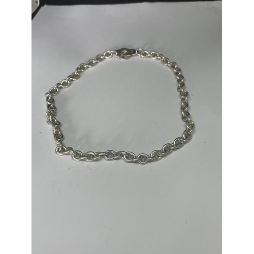 523 - A MARKED SILVER LINK CHAIN CHOKER NECKLACE