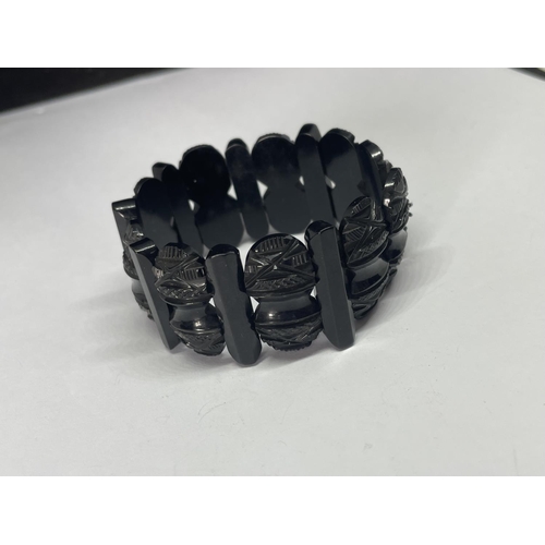 616 - A WHITBY JET BRACELET