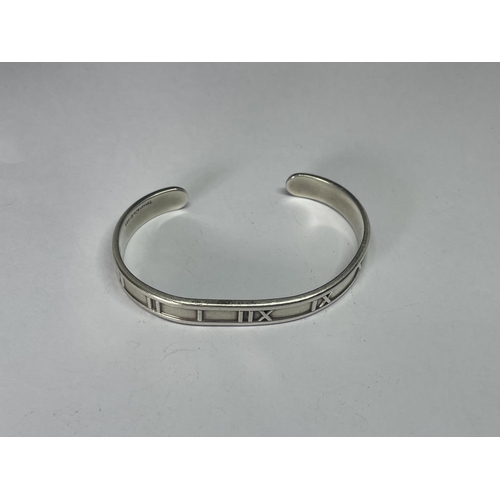 617 - A SILVER BANGLE