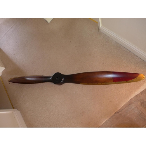 362 - A WOOD AND BRASS TIPPED AEROPLANE PROPELLER, LENGTH 185CM