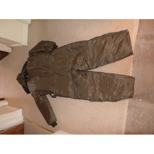 368 - A MILITARY/FISHING/SHOOTING ALL IN ONE INSULATED SUIT, SIZE XL