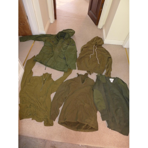 373 - A LARGE COLLECTION OF MILITARY/SHOOTING/FISHING CLOTHING TO INCLUDE WATERPROOF JACKET, TROUSERS, COA... 