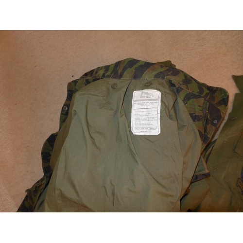 374 - A LARGE COLLECTION OF MILITARY/SHOOTING/FISHING CLOTHING TO INCLUDE WATERPROOF JACKET, TROUSERS, COA... 