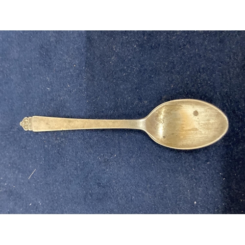 639 - TWO HALLMARKED SILVER ITEMS TO INCLUDE A SILVER MUSIC MEDAL AND A HALLMARKED SILVER SPOON WEIGHT 28G