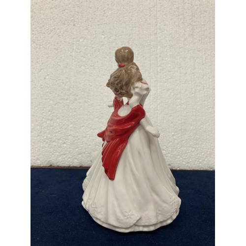 718 - A ROYAL WORCESTER LIMITED EDITION OF 2000 LES PETITES FIGURINE 