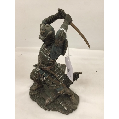 73 - A SAMURAI WARRIOR FIGURE HEIGHT 24CM