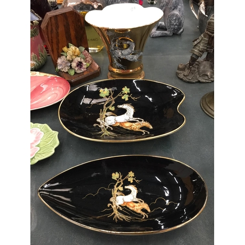 75 - TWO PIECES OF CROWN DEVON 'PEGASUS' IN BLACK AND A CROWN DEVON 'PEGASUS' VASE IN GOLD HEIGHT 17.5CM