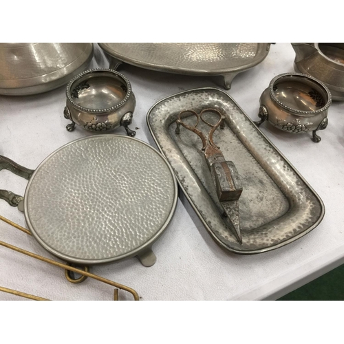 98 - A QUANTITY OF PEWTER ITEMS TO INCLUDE TRAYS, TEAPOT, BOWLS, PLUS A COPPER SET OF SPIRIT MEASURES , C... 